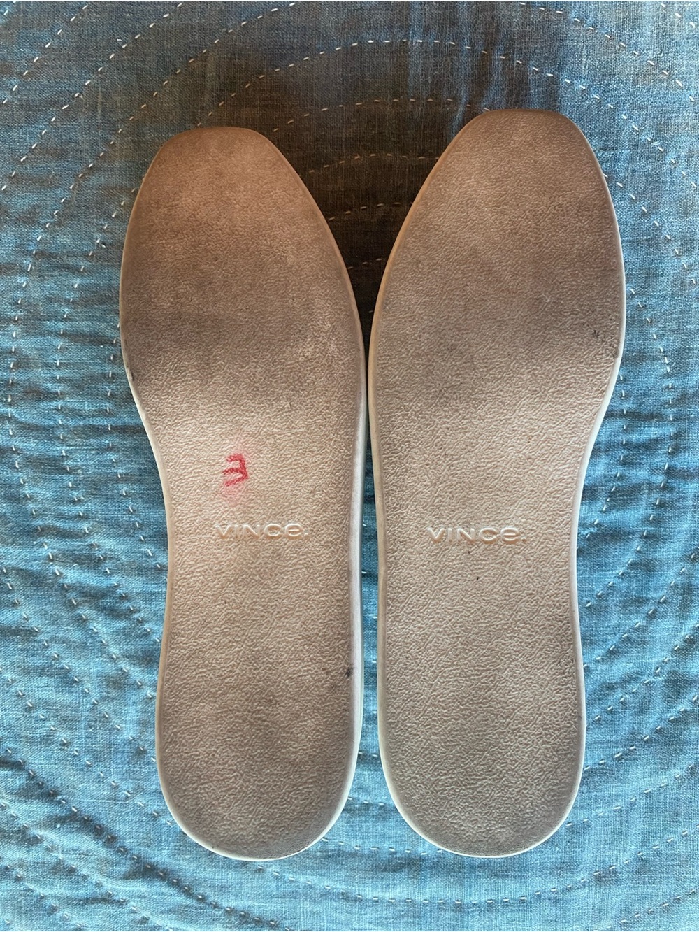 Vince Saxon Black Leather Slip-On Sneakers 9 - Picture 5 of 9